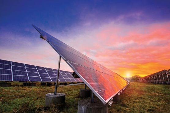 مستقبل شمسی توانائی کا ہے، کیا پاکستان اس سے فائدہ اٹھانے کیلئے تیار ہے؟