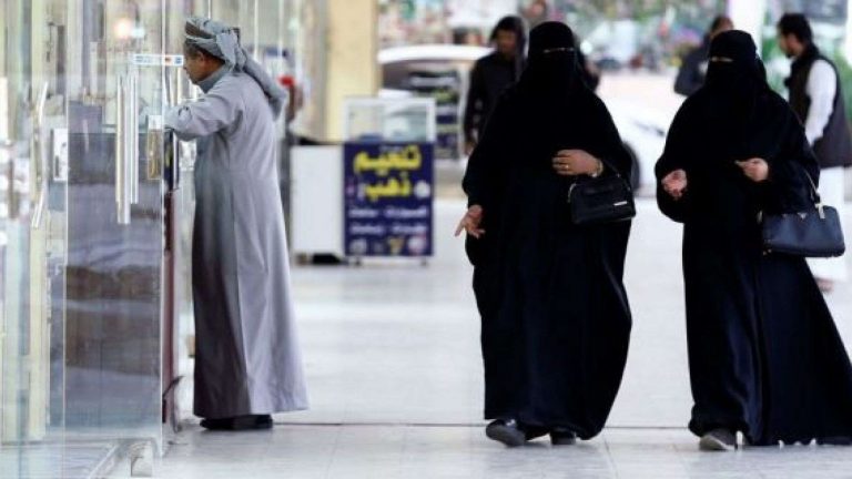 سعودی عرب میں شعبہ سیاحت میں 50 فیصد ملازم خواتین سعودی