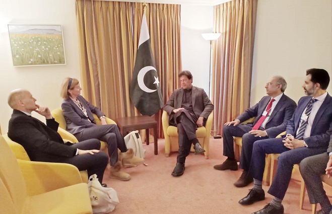 ڈیووس: وزیراعظم عمران خان کی فیس بک کو پاکستانی سٹارٹ اپس اور انکیوبیٹرز میں سرمایہ کاری کی دعوت
