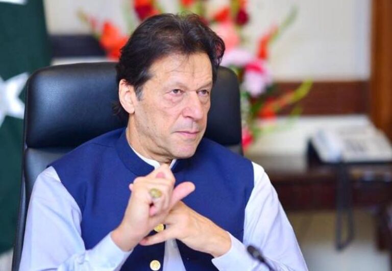 ’عمران خان ویژنری لیڈر‘، تاجر آج کل وزیر اعظم کی تعریفیں کیوں کر رہے ہیں؟
