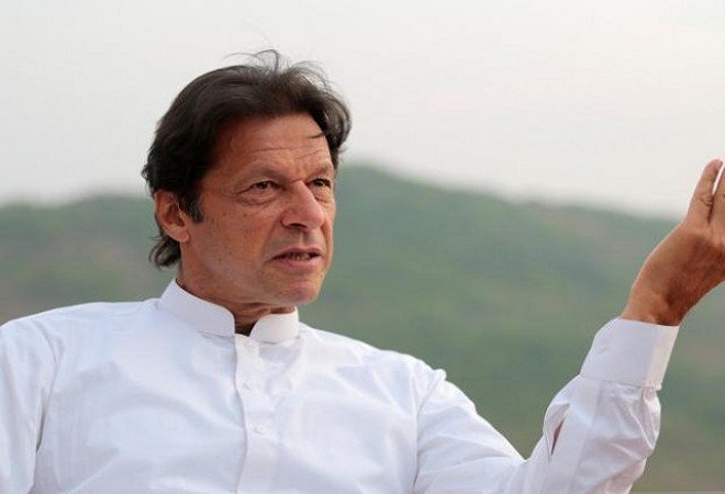 وزیراعظم عمران خان پر چینی، گندم بحران کی فرانزک رپورٹ سامنے لانے پر دباؤ بڑھنے لگا
