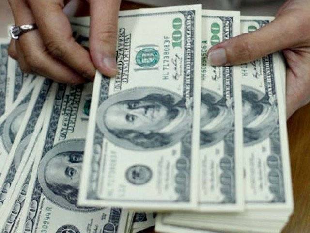 قرض میں تاخیر، پاکستان کو مالی سال 2023 میں 10.8 ارب ڈالر کے غیرملکی قرضے لینا پڑے