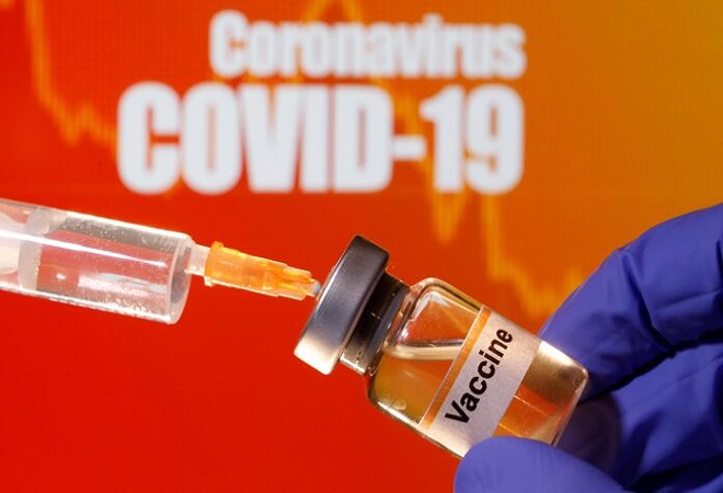کورونا ویکسین لگوانے سے کتنی مدت کیلئے وائرس سے تحفظ مل سکے گا؟