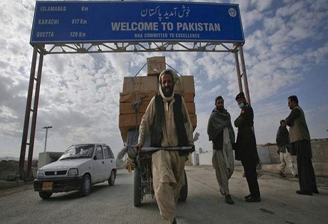 ’افغانستان کو ڈالروں کی کمی کا سامنا، تجارت پاکستانی روپے میں ہو گی‘